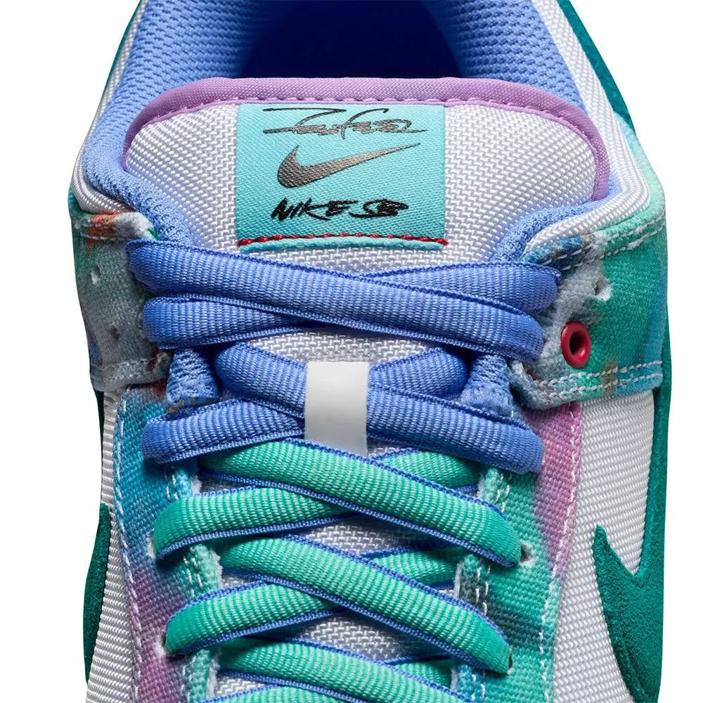 SB Dunk Low Futura Laboratories Bleached Aqua