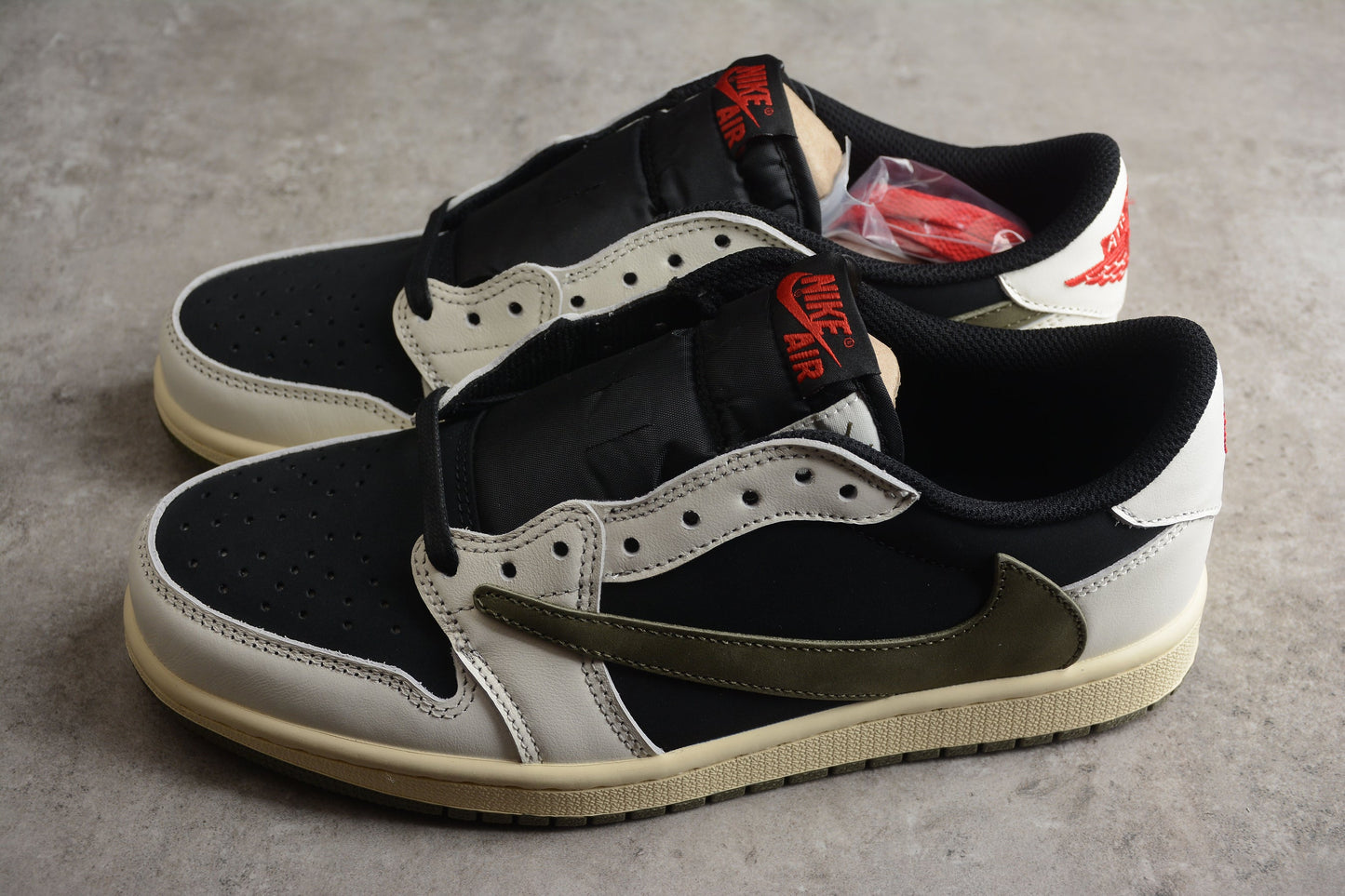 Travis Scott x Air Jordan 1 Low AJ1 - Olive