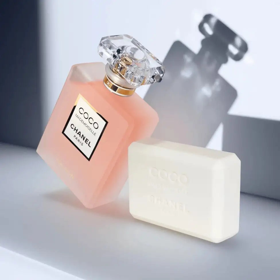 Mademoiselle L’Eau Privée