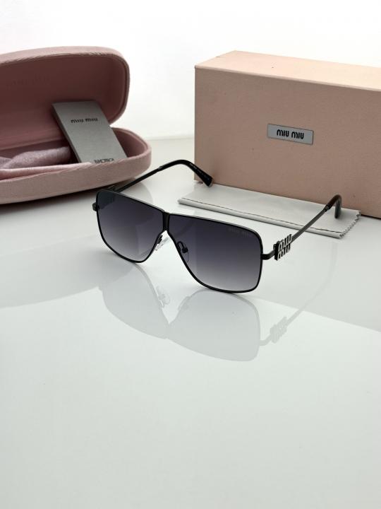 Miu.miu 23529 Black Shaded