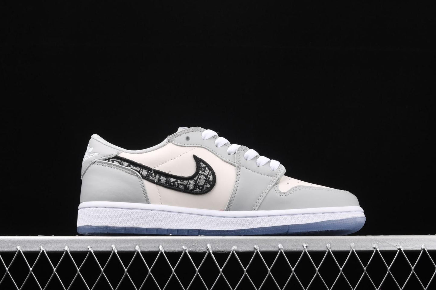 Air Jordan 1 Retro Low Dior