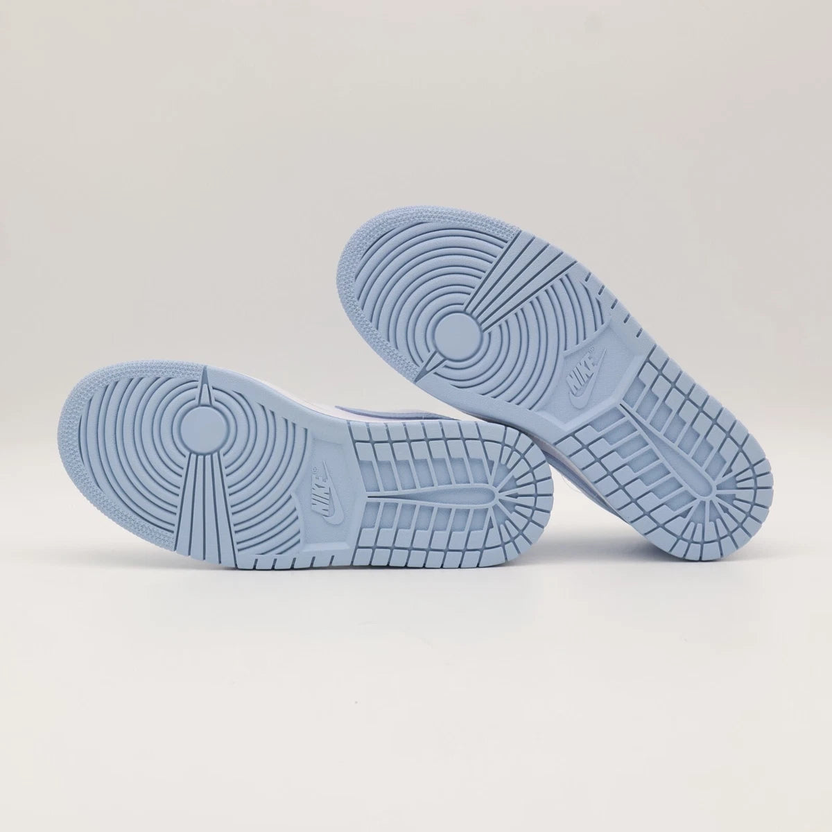 Air Jordan 1 Snow Blue