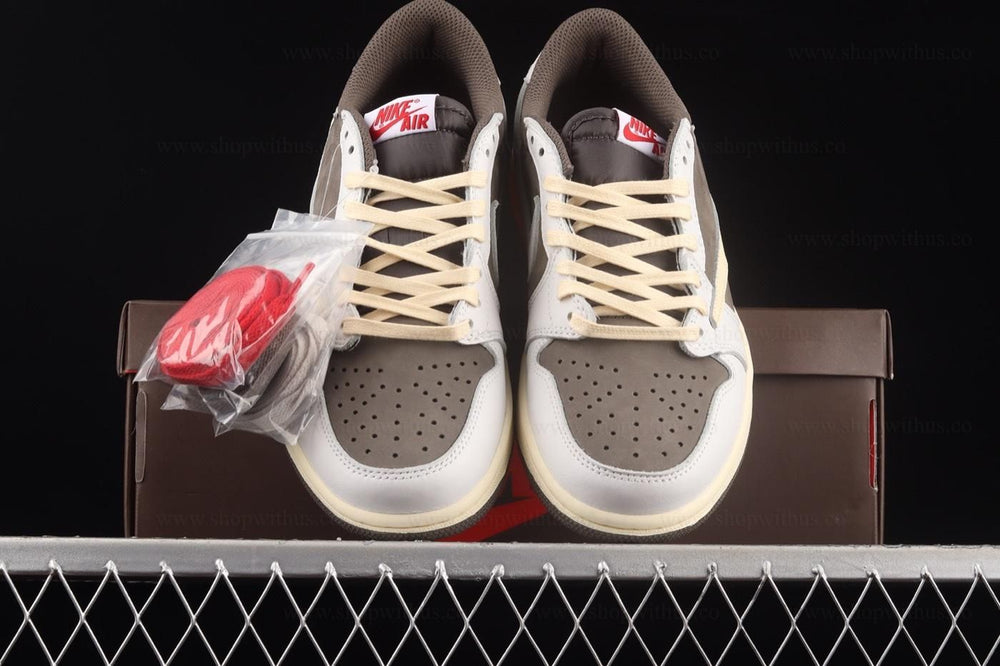 TRAVIS SCOTT REVERSE MOCHA